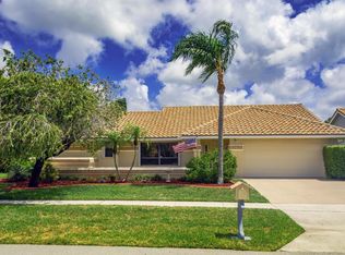 5768 Sun Pointe Cir, Boynton Beach, FL 33437
