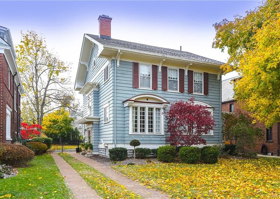 1st image of 234 Woodbridge Ave