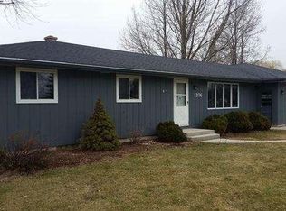 1206 Bittersweet Ln, Sheboygan, WI 53083