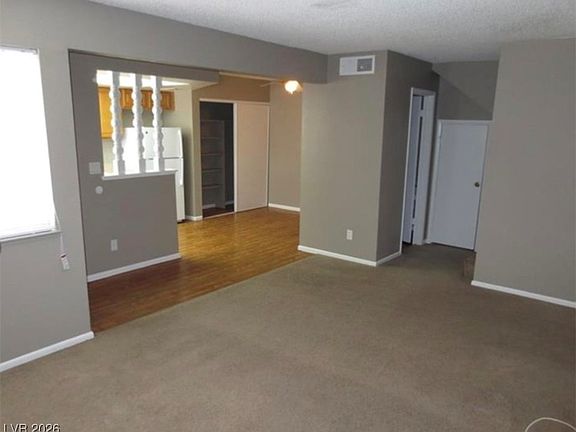 3rd image of 574 Roxella Ln APT C