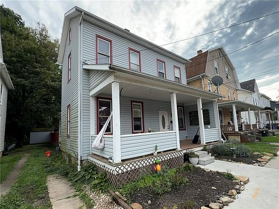 4th image of 197 Barron Ave