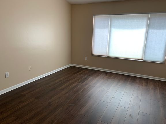 4th image of 2896 Woodlands Park Ct