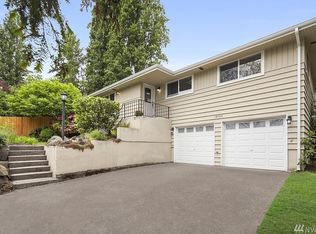 18504 104th Ave NE, Bothell, WA 98011