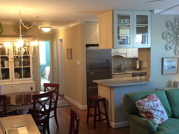3rd image of 2028 N Vermont St APT 302
