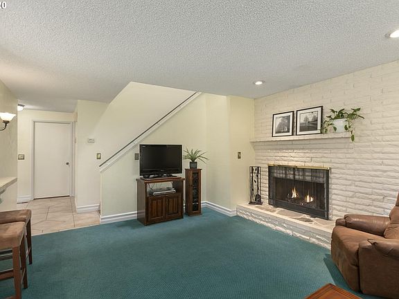 2nd image of 4613 E 18th St APT 12