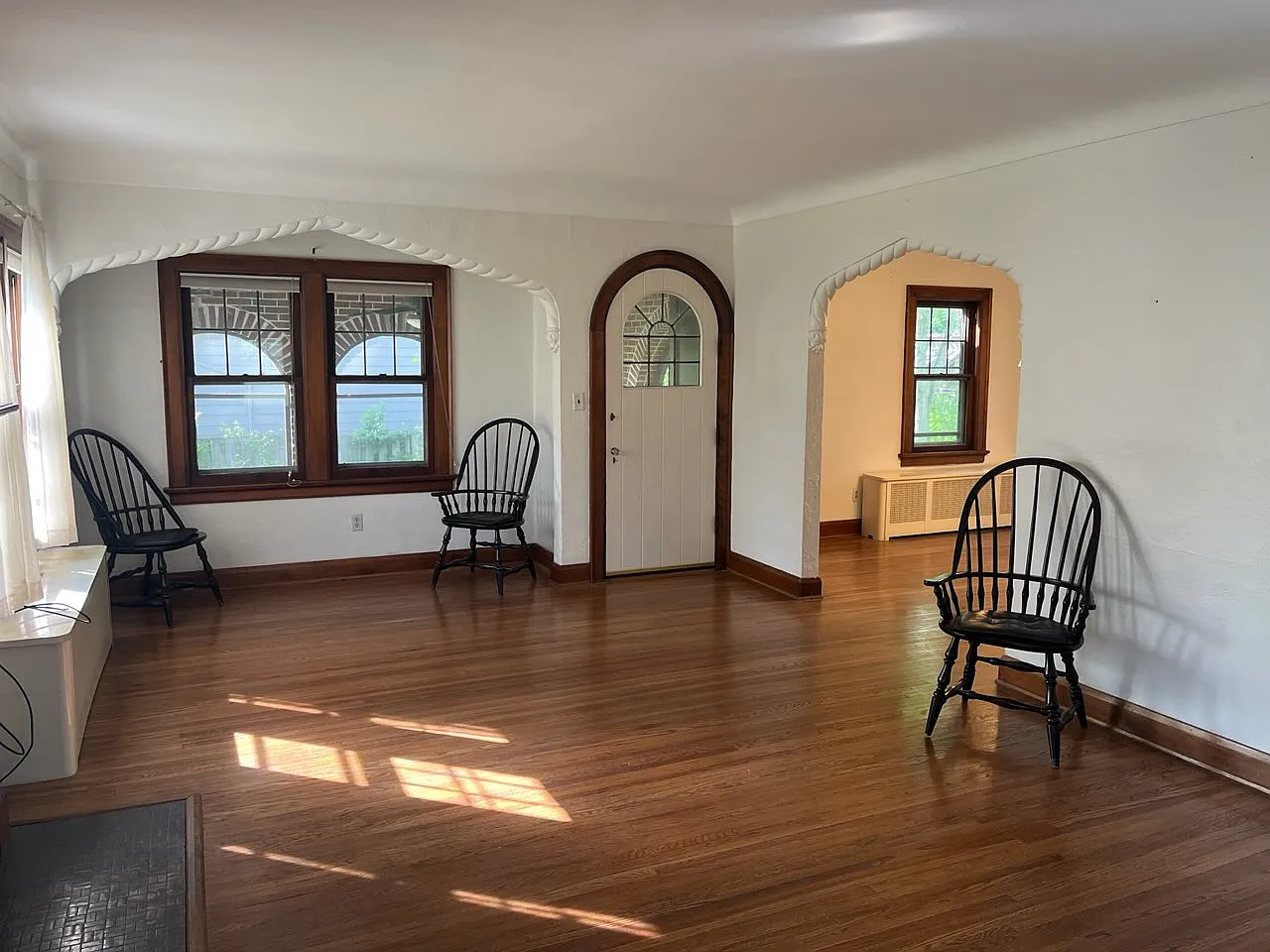 3 bed, 1741 sqft, $2,200 — Photo 2