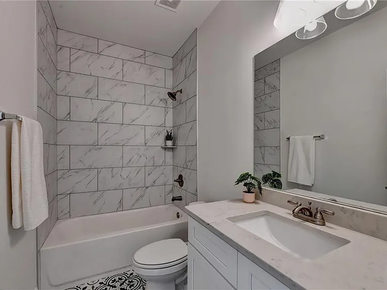 45 Sudderth St — Photo 16