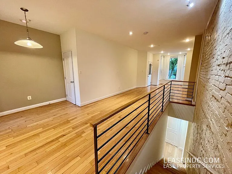 68 V St NW #1 — Photo 5