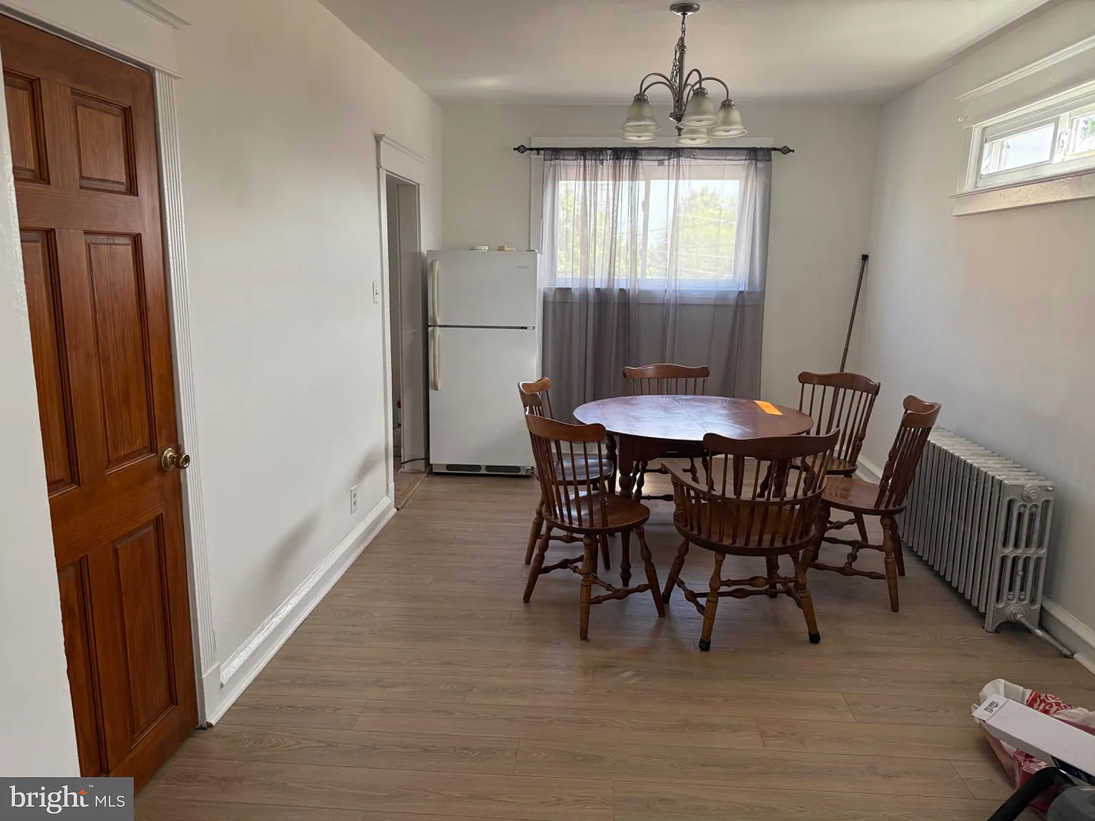 3 bed, 1.0 bath, 1650 sqft, $2,200 — Photo 4