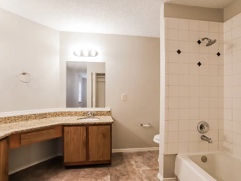 6395 Crossway Dr — Photo 14