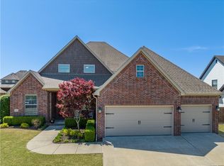 8313 La Casa Ave, Springdale, AR 72762