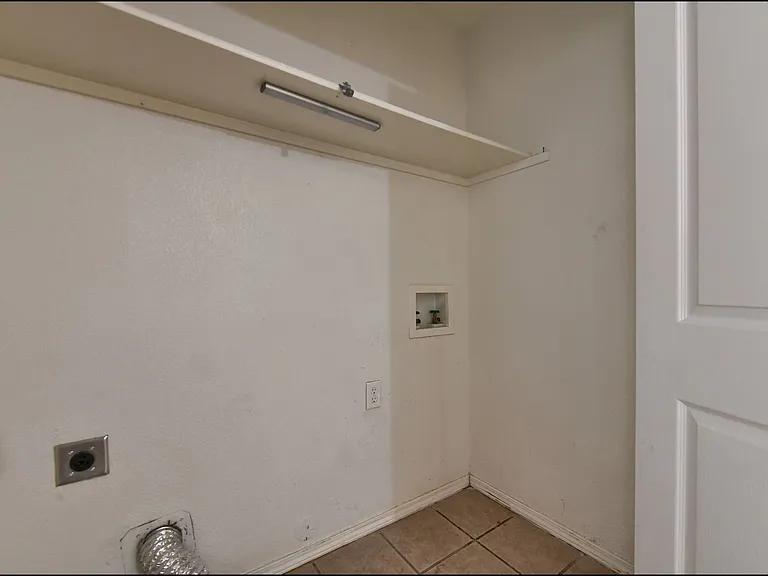 508 Covington Ridge Way — Photo 24