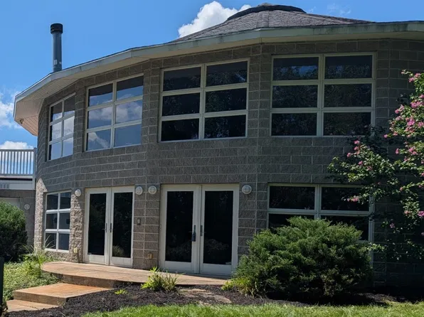 237 Cherry Valley Rd, Saxonburg, PA 16056