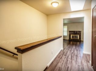 904 Camelot Ct, Fort Collins, CO 80525