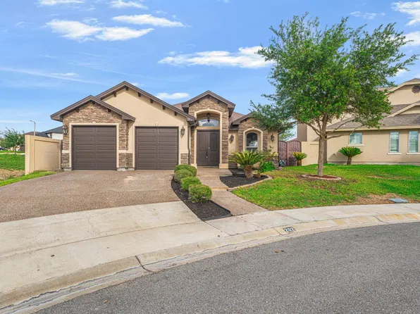 202 Butia Dr, Laredo, TX 78045