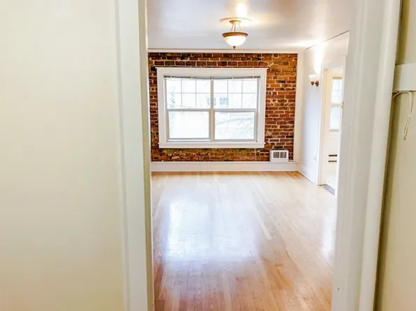 Belmont Apartments
