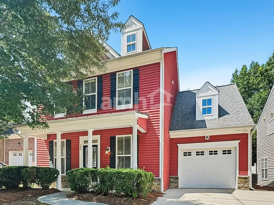 137 Tuscarora Ln