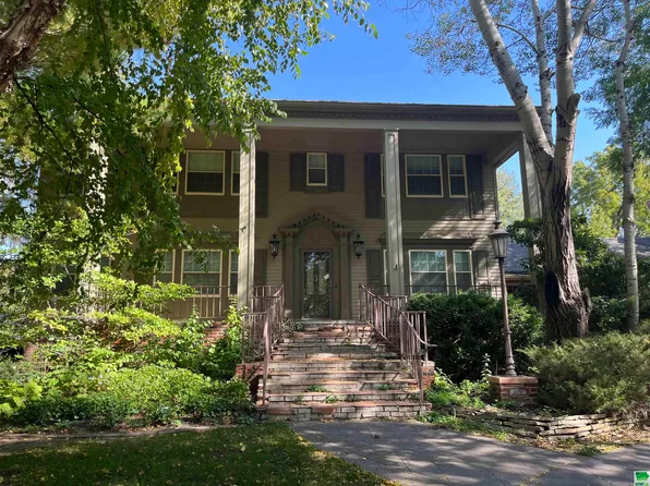 600 1st Ave SE, Le Mars, IA 51031