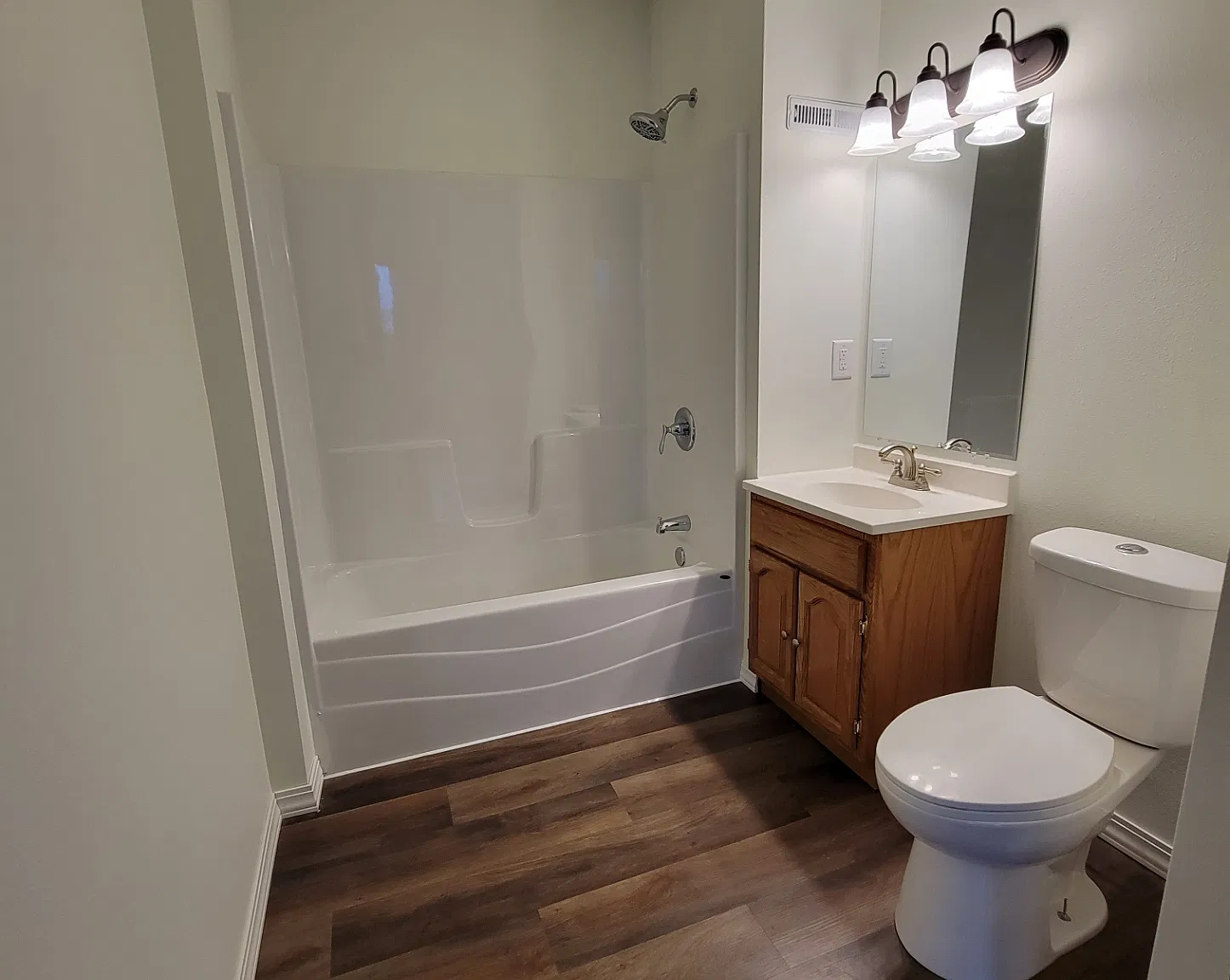 902 Washington St - 1 — Photo 2