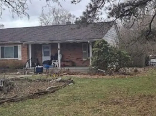 21227 Cass St, Farmington Hills, MI 48335