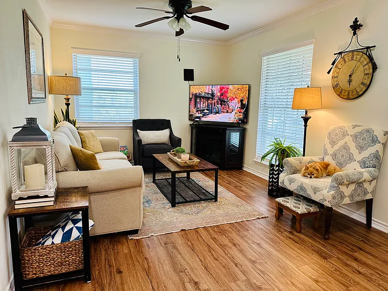Lazy Oak Dr — Photo 6