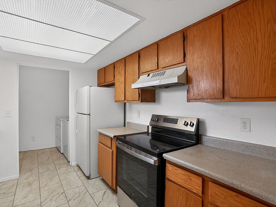 1st image of 6911 W Villa Rd Unit 1219