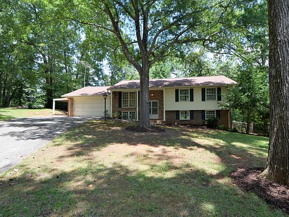 2nd image of 2989 Brookridge Ct
