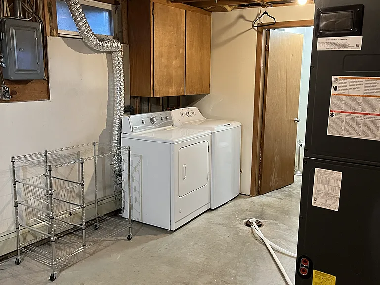 120 Railroad St — Photo 25