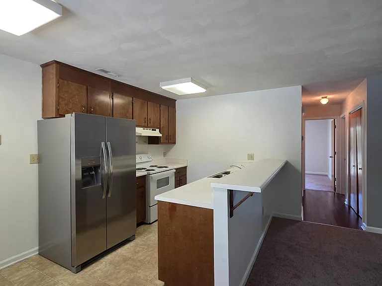 803 Roanoke Blvd — Photo 6