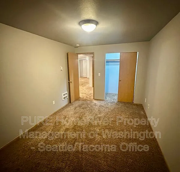 702 119th St S #B — Photo 16