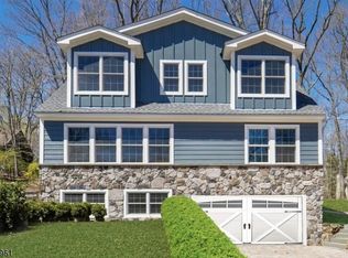 51 Lake Trl W, Morristown, NJ 07960