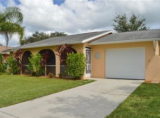 3280 Valencia Dr, Naples, FL 34120