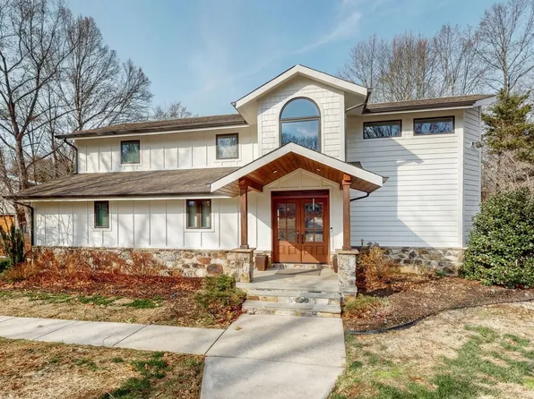 886 Hopkins Ln, Winchester, TN 37398