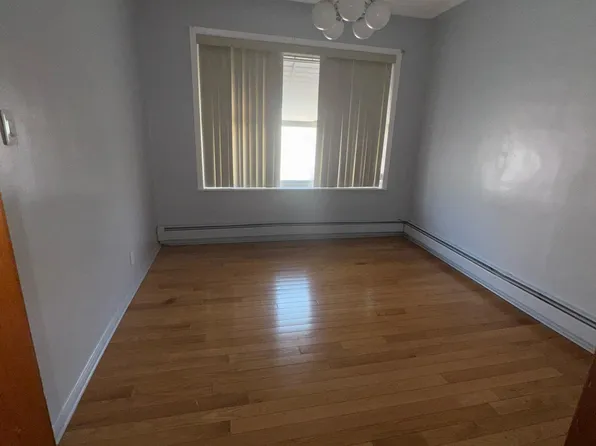 111 Baldwin Avenue image 2 of 6