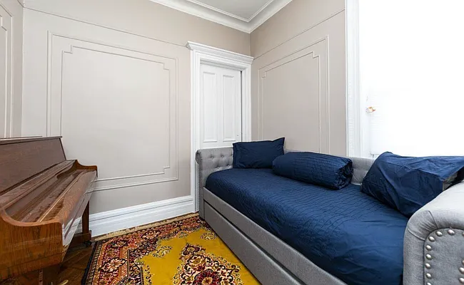 Rented by Remax Real Estate Professionals | media 29