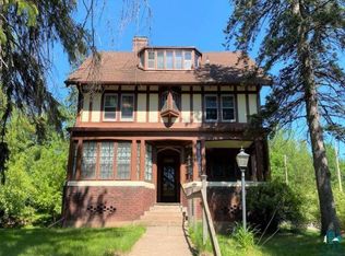 2031 E 6th St, Duluth, MN 55812