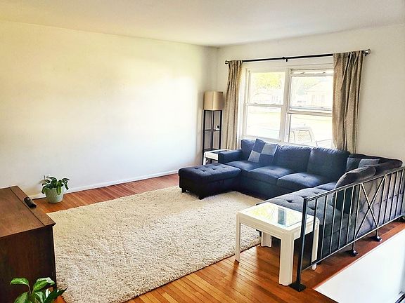 4th image of 103 Aster Dr
