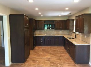 853 Lynwood Ln, Broken Arrow, OK 74011