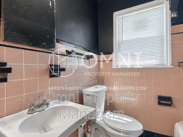 11529 Roxbury St — Photo 14