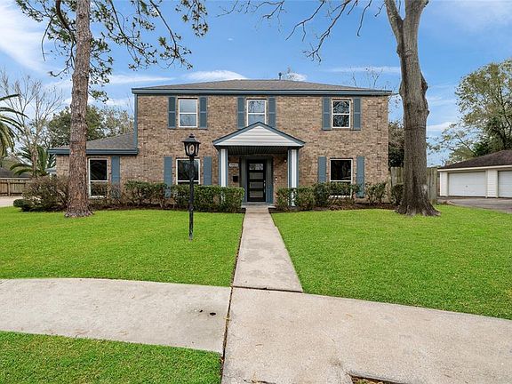 2nd image of 15411 Cobre Valley Dr