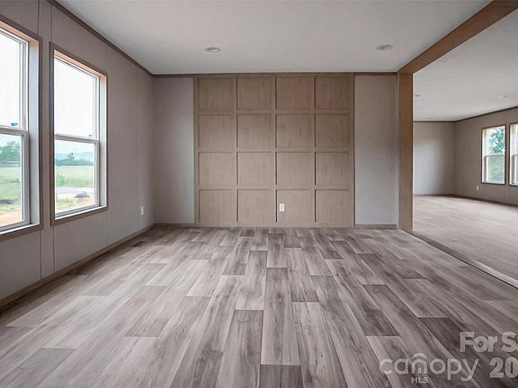 5th image of 803 Eagle View Ln