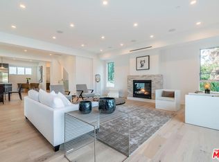 1548 S Carmelina Ave, Los Angeles, CA 90025
