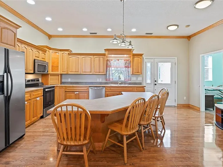 6131 Central Ave — Photo 11