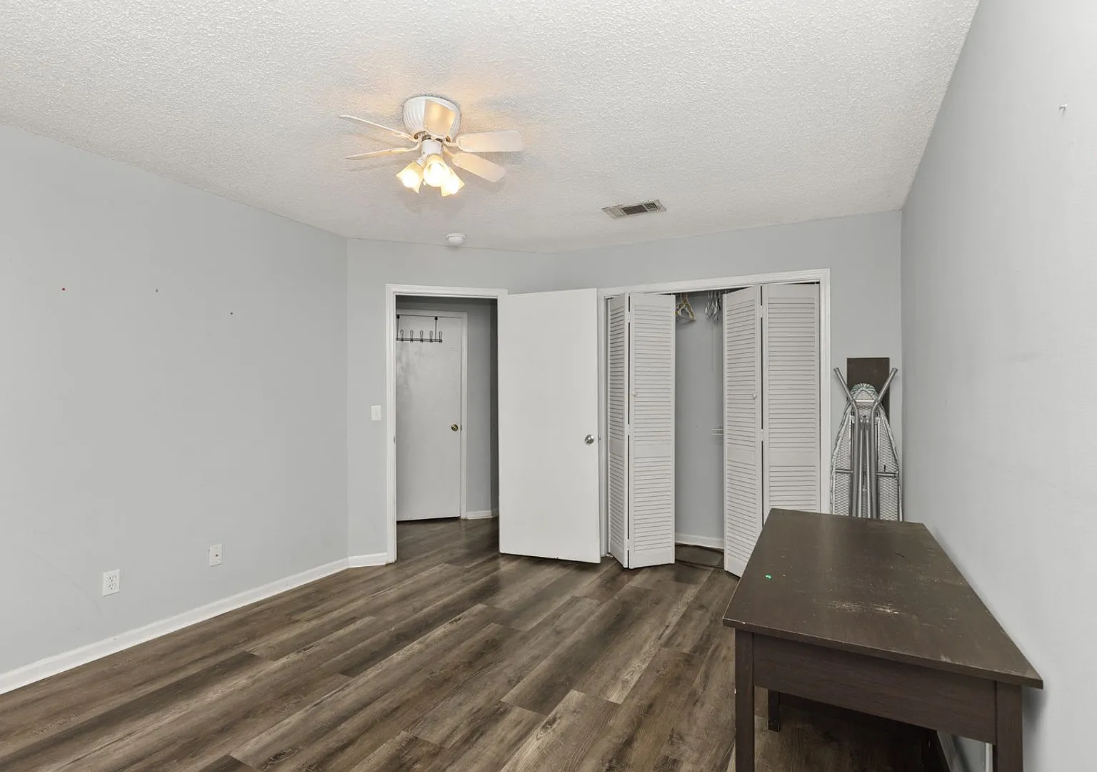 Across from Auburn Vet School! Move-In Ready 2BR/2BA Townhome in Crossland Downs — Photo 4