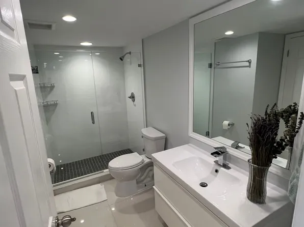 100 Lakeview Dr APT 118, Weston, FL 33326