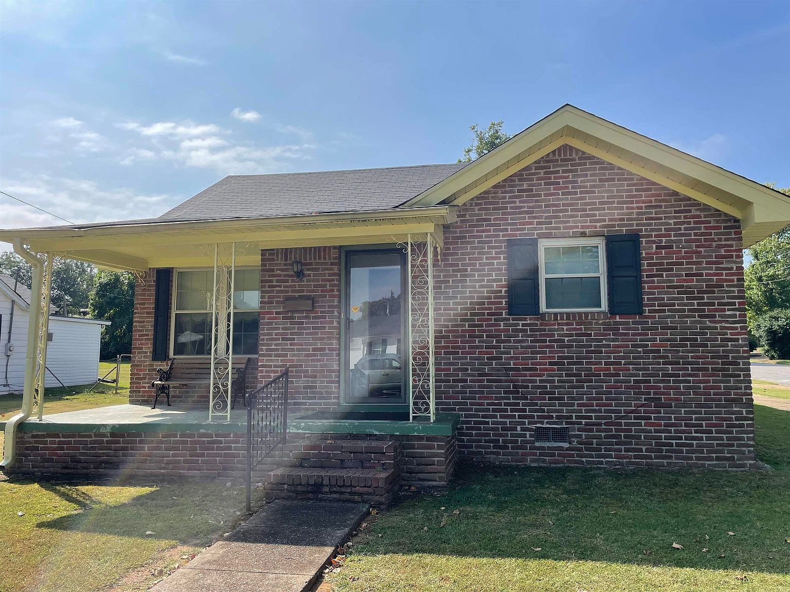 600 E 2nd St, Tuscumbia, AL 35674 Zillow