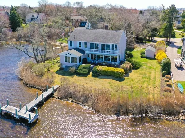 183 Twin Peninsula Ave, South Kingstown, RI 02879