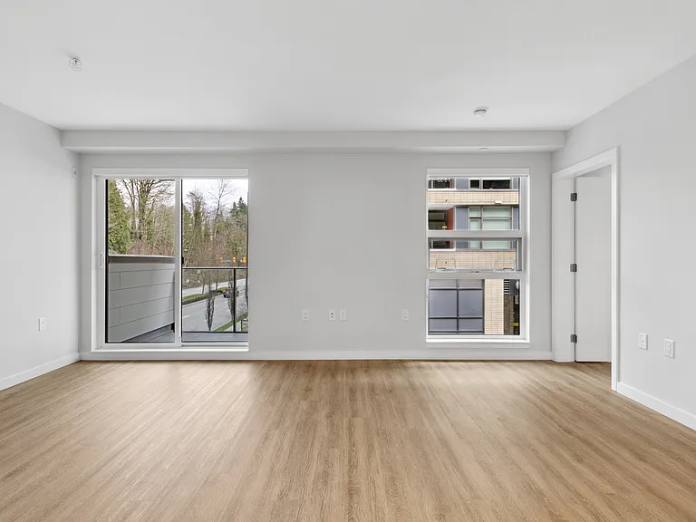 3435 Sawmill Cres — Photo 48