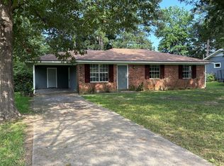 507 Pickering St, Mooringsport, LA 71060