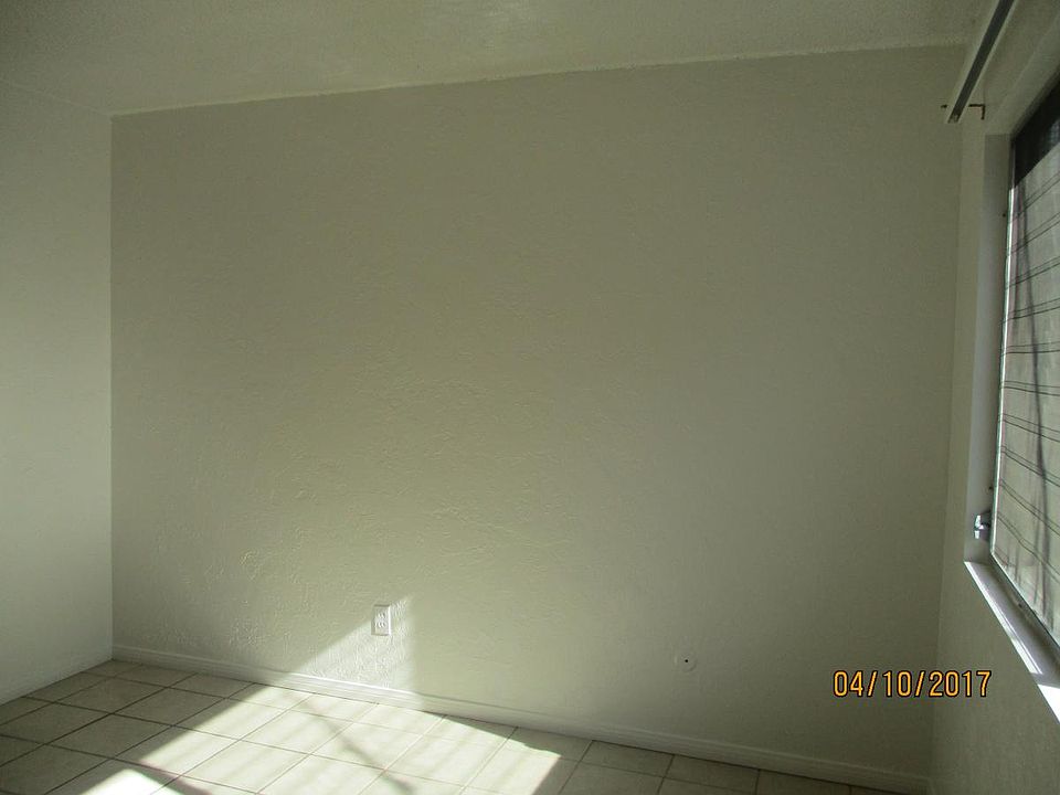 1st image of 2964 Fir St